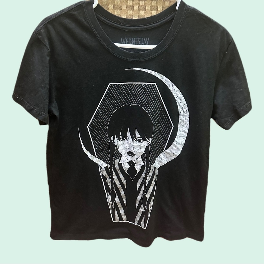 Wednesday Black Graphic Women’s  T-Shirt size M